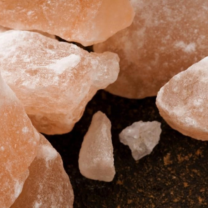 Himalayan pink salt rocks used for halotherapy.